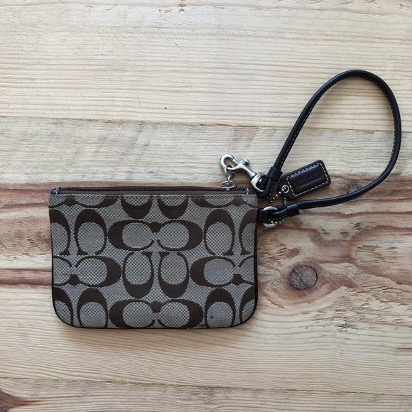 Coach Wristlet - Picture 6 of 6